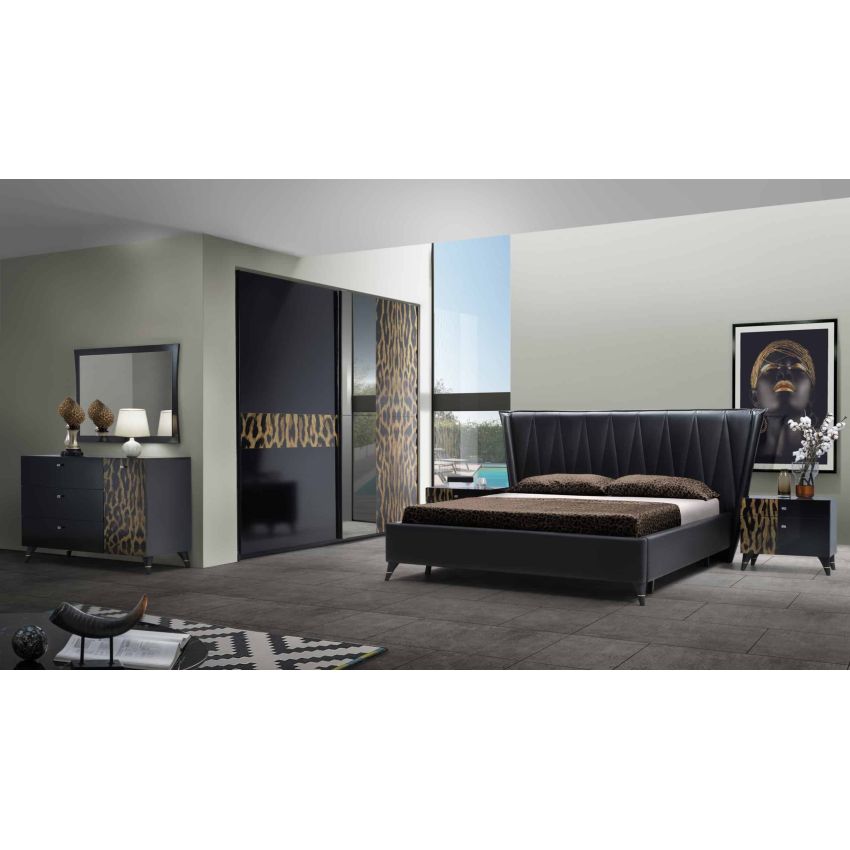 Dormitor savana, negru cu print, pat 160x200 cm, dulap cu 2 usi culisante, 2 noptiere, comoda