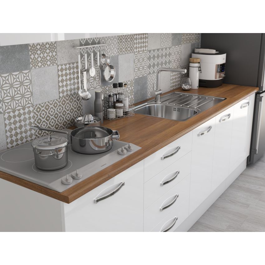 Bucatarie Alfa 260, Cu vitrina, Alb lucios, Blat termic nuc